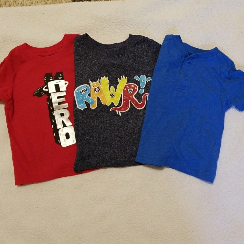 Bundle of 4 Shirts